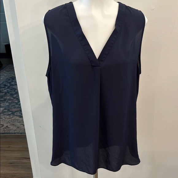 Violet + Claire XL Navy Sheer Sleeveless V-Neck Women's Top - Picture 1 of 8